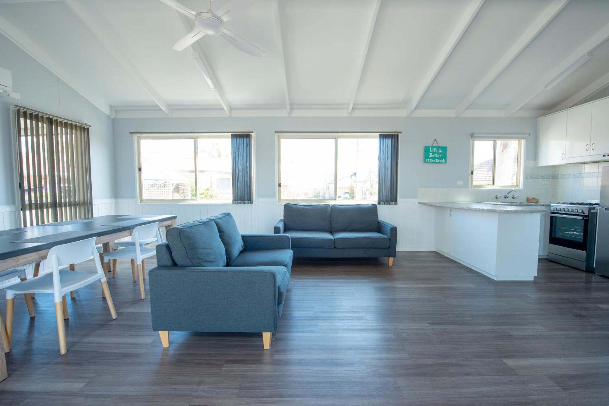 Wallaroo Beachfront Tourist Park Room photo